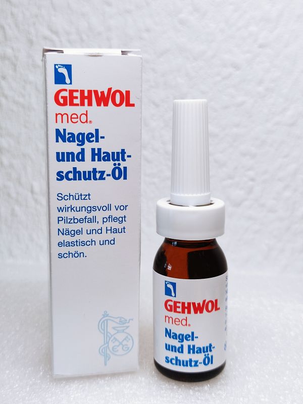 GEHWOL med Nagel- und Hautschutz Геволь олія для захисту від грибкового зараження нігтів та шкіри 15 мл Gehwol Німеччина